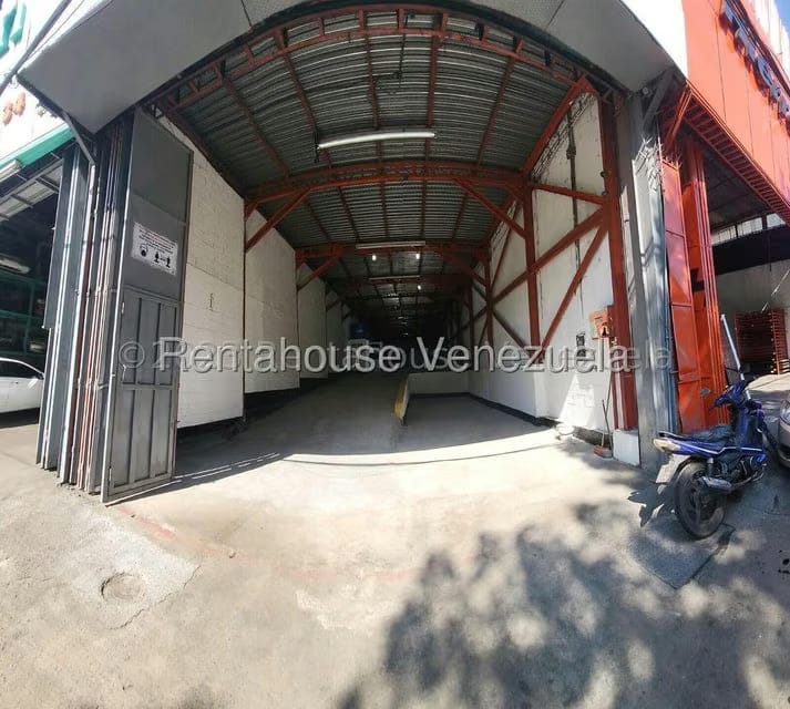 Comercial (Galpon - Deposito) en Alquiler en La Yaguara, Distrito Metropolitano - 39