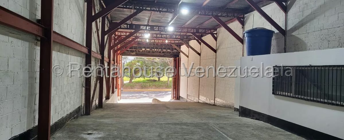 Comercial (Galpon - Deposito) en Alquiler en La Yaguara, Distrito Metropolitano - 6