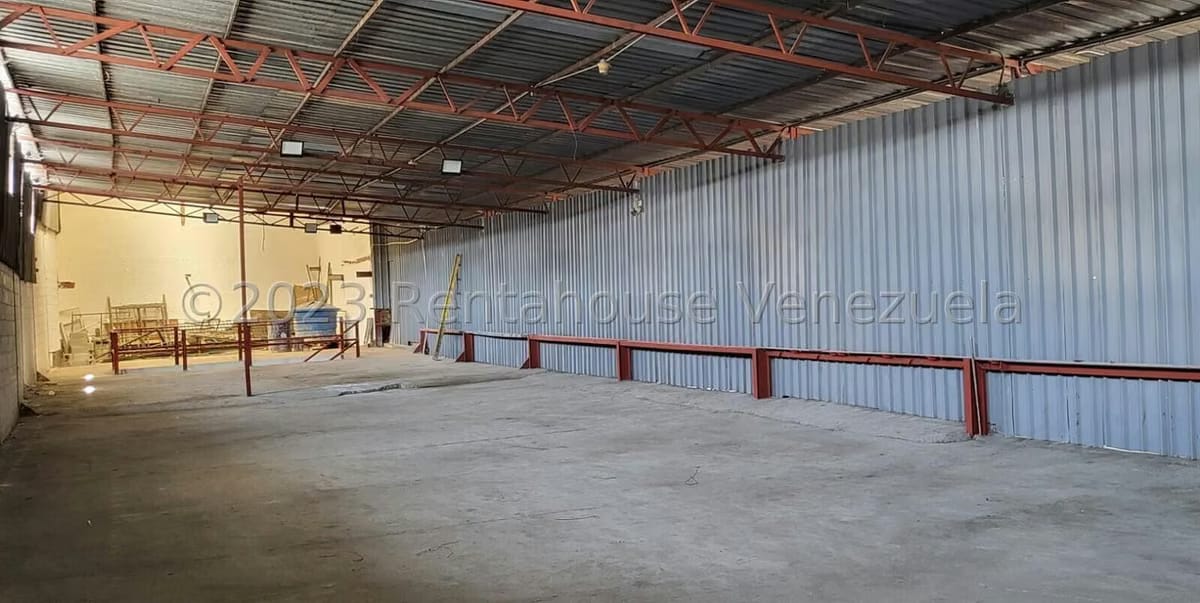 Comercial (Galpon - Deposito) en Alquiler en La Yaguara, Distrito Metropolitano - 75