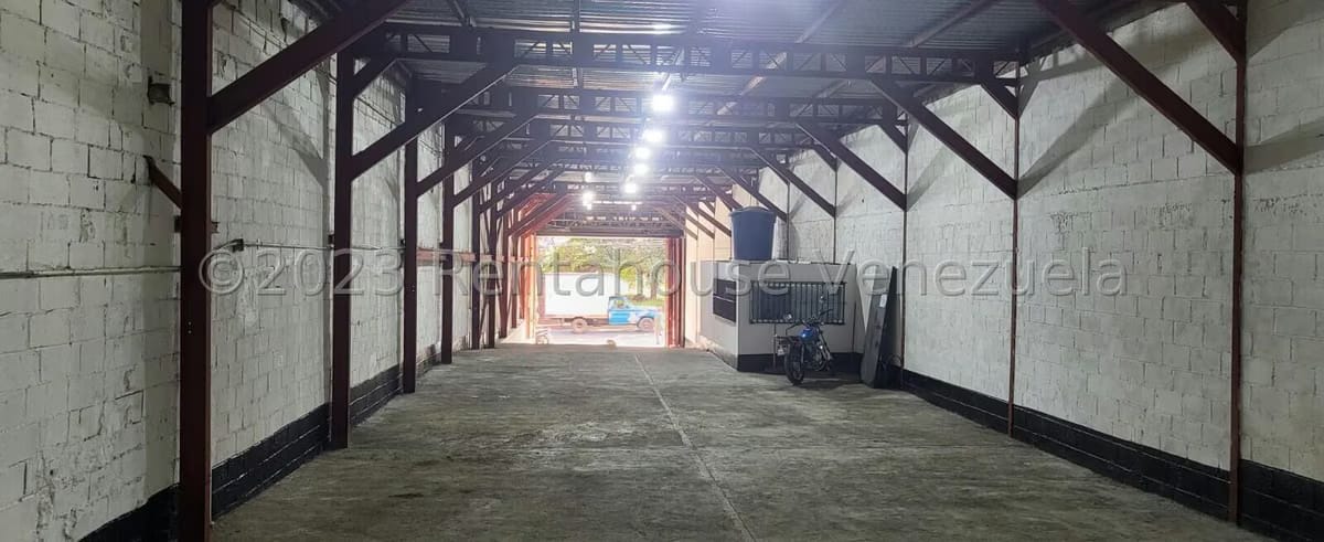 Comercial (Galpon - Deposito) en Alquiler en La Yaguara, Distrito Metropolitano - 83