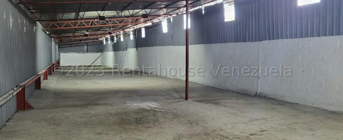 Comercial (Galpon - Deposito) en Alquiler en La Yaguara, Distrito Metropolitano - 93