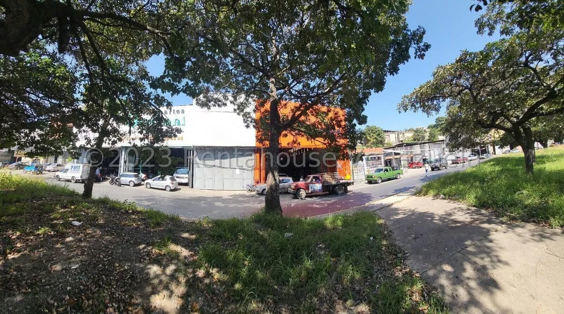 Comercial (Galpon - Deposito) en Alquiler en La Yaguara, Distrito Metropolitano - 96