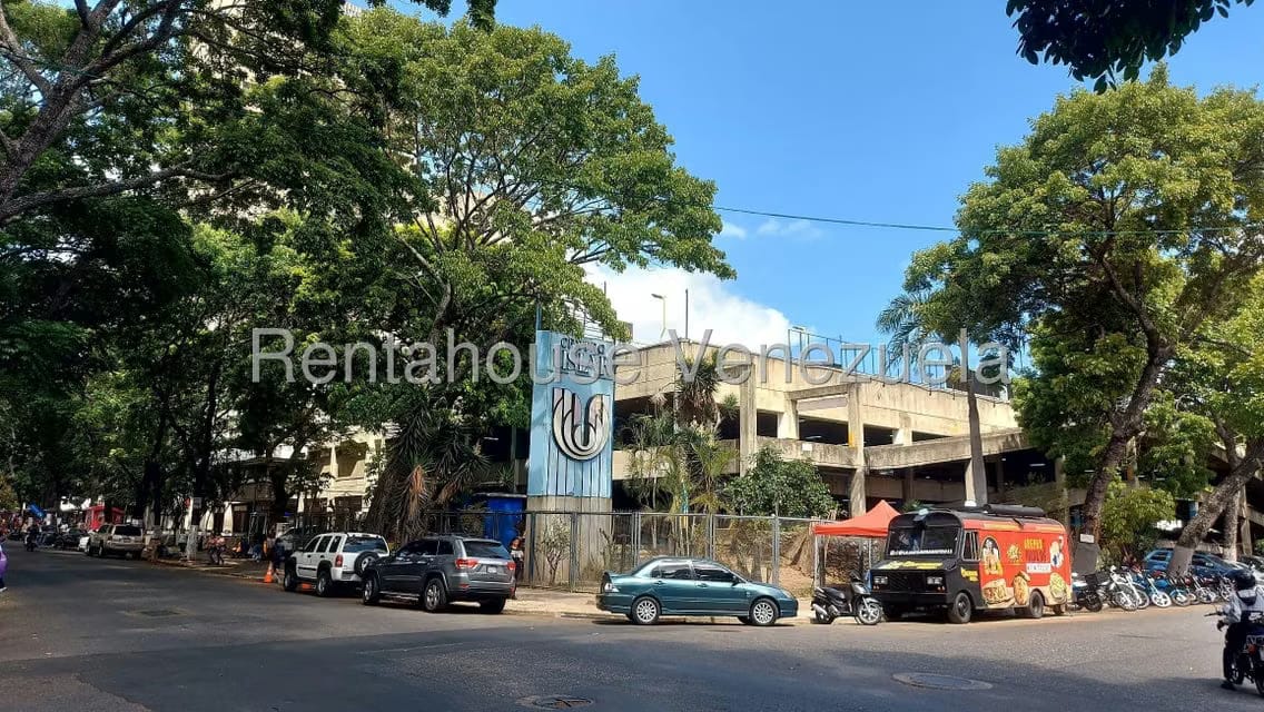 Comercial (Local Comercial) en Venta en Montalban I, Distrito Metropolitano - 2