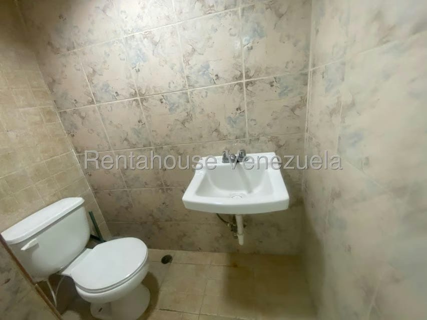 Comercial (Local Comercial) en Venta en Montalban I, Distrito Metropolitano - 12