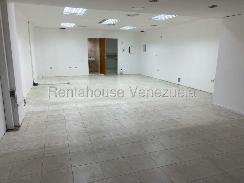 Comercial (Local Comercial) en Venta en Montalban I, Distrito Metropolitano - 9