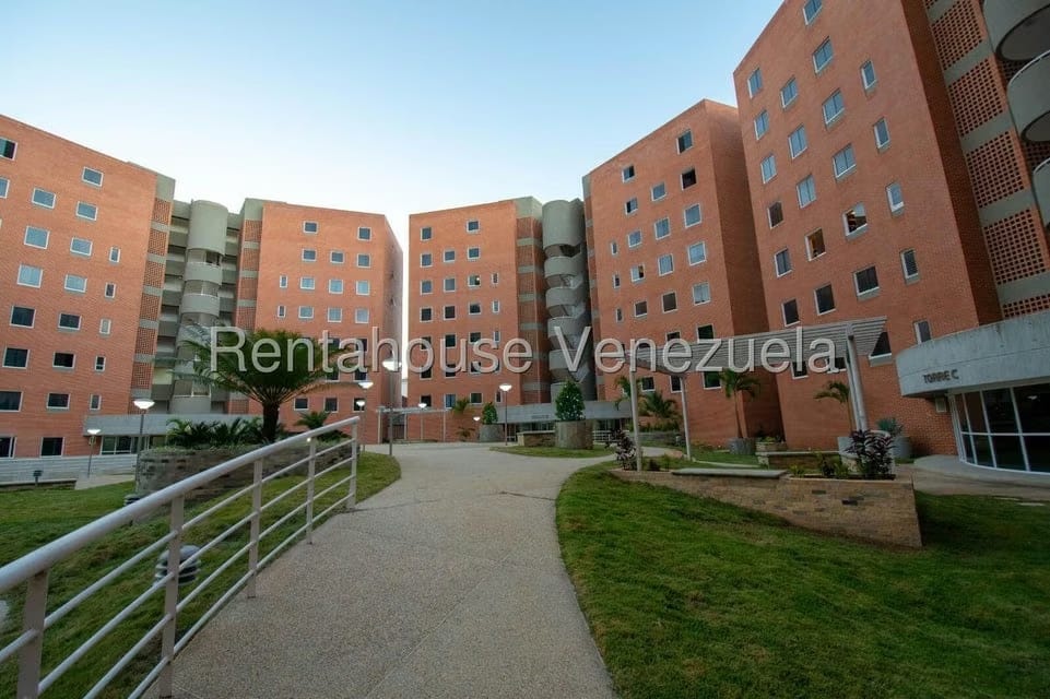 Apartamento (1 Nivel) en Venta en El Cigarral, Distrito Metropolitano - 3