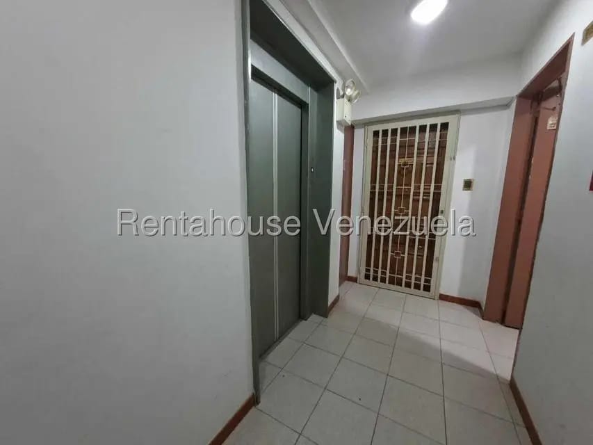 Apartamento (1 Nivel) en Venta en Montalban III, Distrito Metropolitano - 17