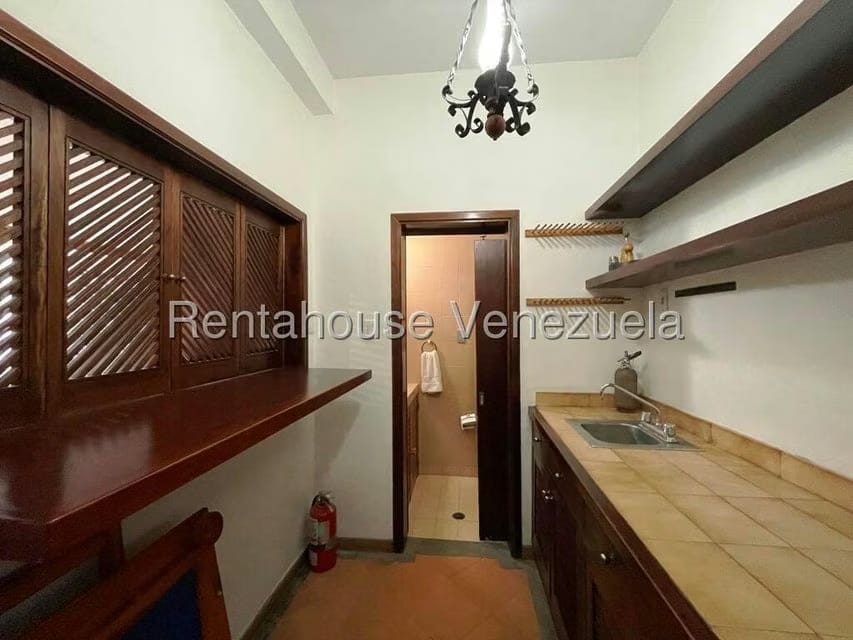 Casa (Duplex) en Venta en Los Chorros, Distrito Metropolitano - 28