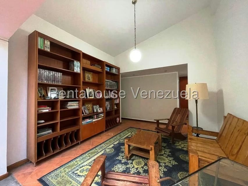 Casa (Duplex) en Venta en Los Chorros, Distrito Metropolitano - 32