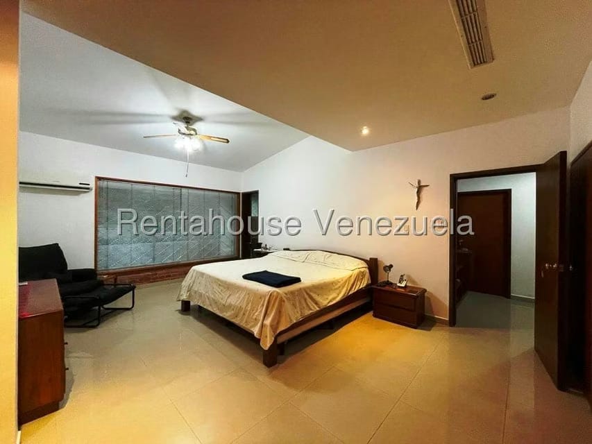Casa (Duplex) en Venta en Los Chorros, Distrito Metropolitano - 39