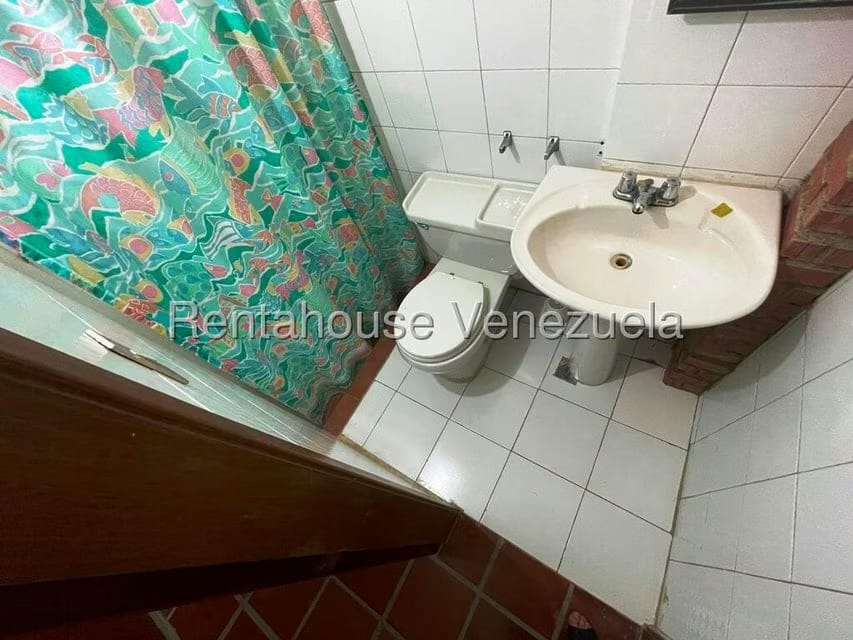 Casa (Duplex) en Venta en Los Chorros, Distrito Metropolitano - 66