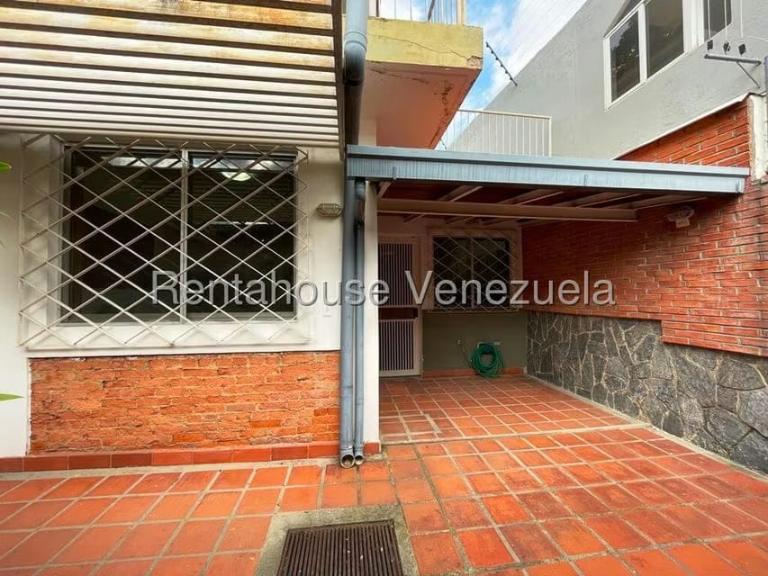 Casa (Duplex) en Venta en Los Chorros, Distrito Metropolitano - 80