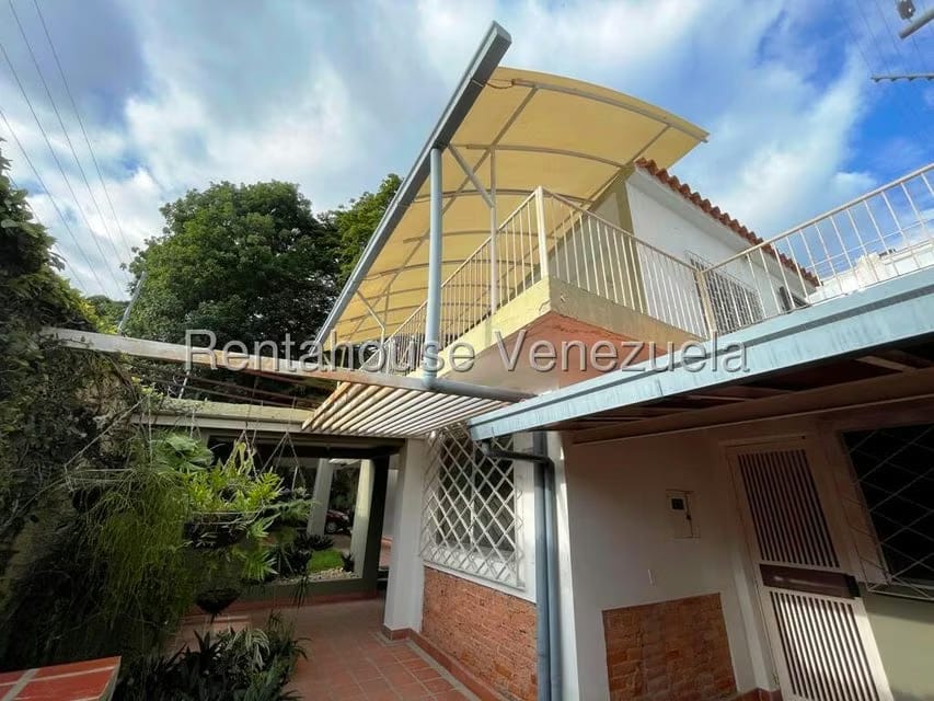 Casa (Duplex) en Venta en Los Chorros, Distrito Metropolitano - 81