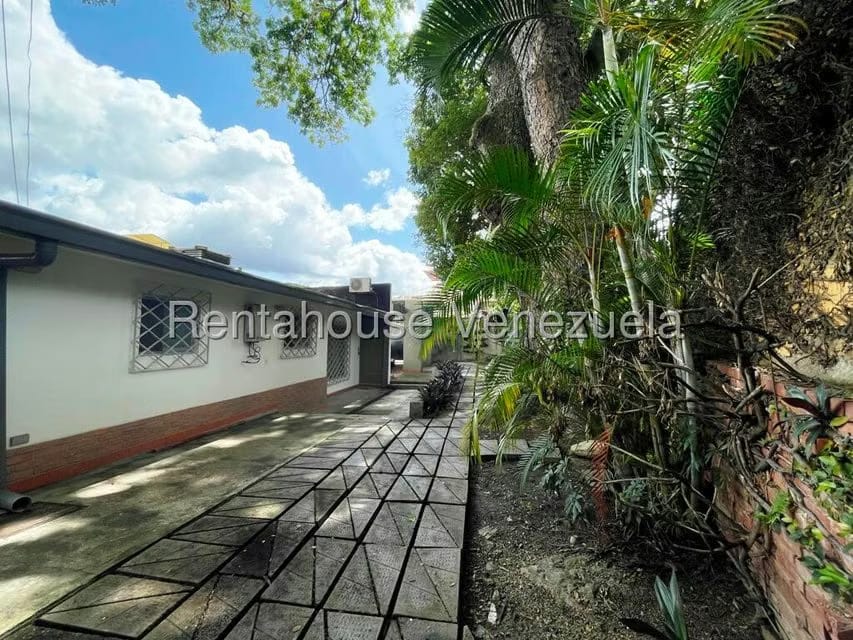 Casa (Duplex) en Venta en Los Chorros, Distrito Metropolitano - 93