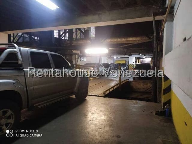 Comercial (Estacionamiento) en Venta en Parroquia La Candelaria, Distrito Metropolitano - 11