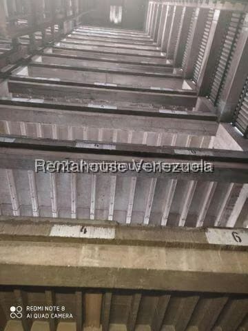 Comercial (Estacionamiento) en Venta en Parroquia La Candelaria, Distrito Metropolitano - 10