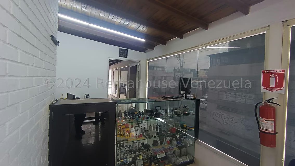 Comercial (Edificio) en Venta en Centro, Lara - 16