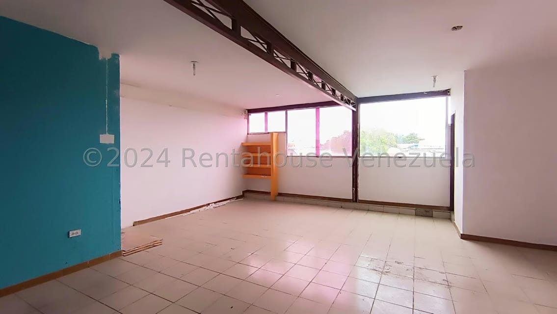 Comercial (Edificio) en Venta en Centro, Lara - 5