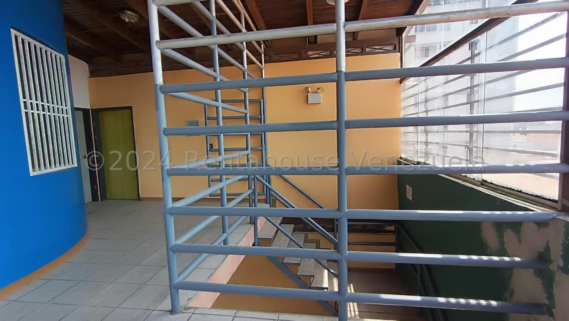 Comercial (Edificio) en Venta en Centro, Lara - 9