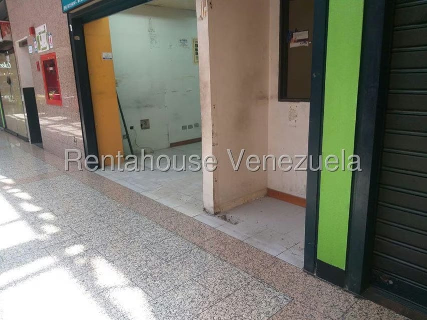 Comercial (Local Comercial) en Venta en Buenaventura, Miranda - 2