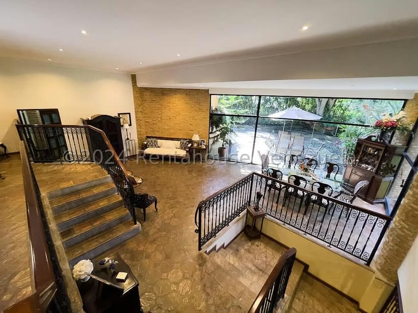 Casa (Contemporaneo) en Venta en Parque Oripoto, Distrito Metropolitano - 4