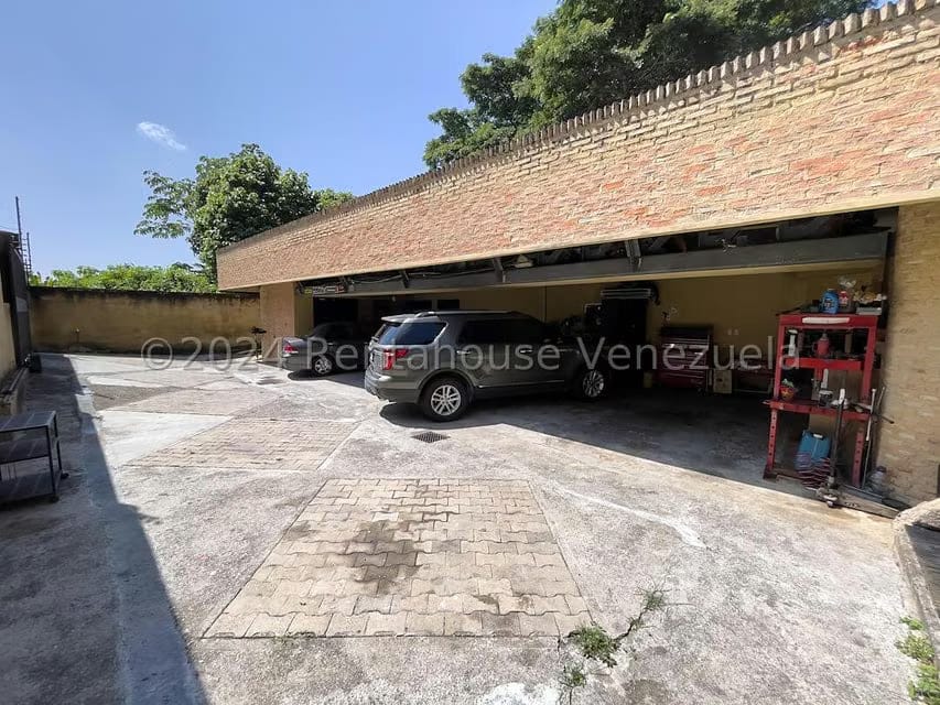 Casa (Contemporaneo) en Venta en Parque Oripoto, Distrito Metropolitano - 35