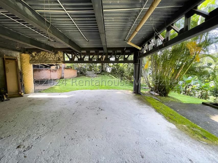 Casa (Contemporaneo) en Venta en Parque Oripoto, Distrito Metropolitano - 41