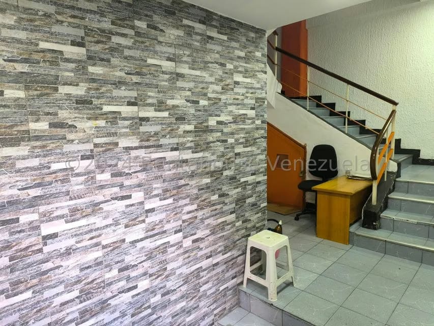 Comercial (Oficina) en Alquiler en Parroquia La Candelaria, Distrito Metropolitano - 4