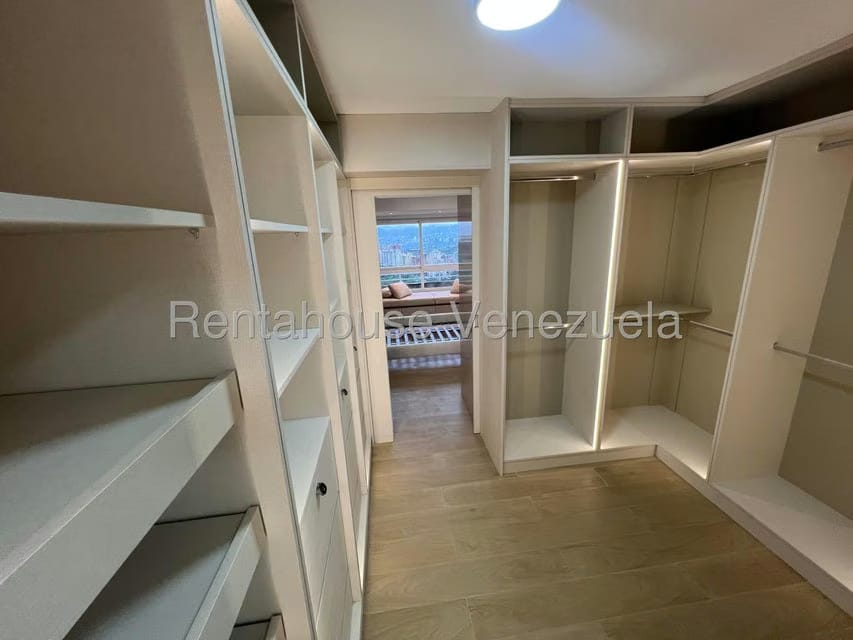Apartamento (1 Nivel) en Venta en Lomas del Sol, Distrito Metropolitano - 13