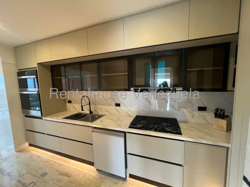 Apartamento (1 Nivel) en Venta en Lomas del Sol, Distrito Metropolitano - 4
