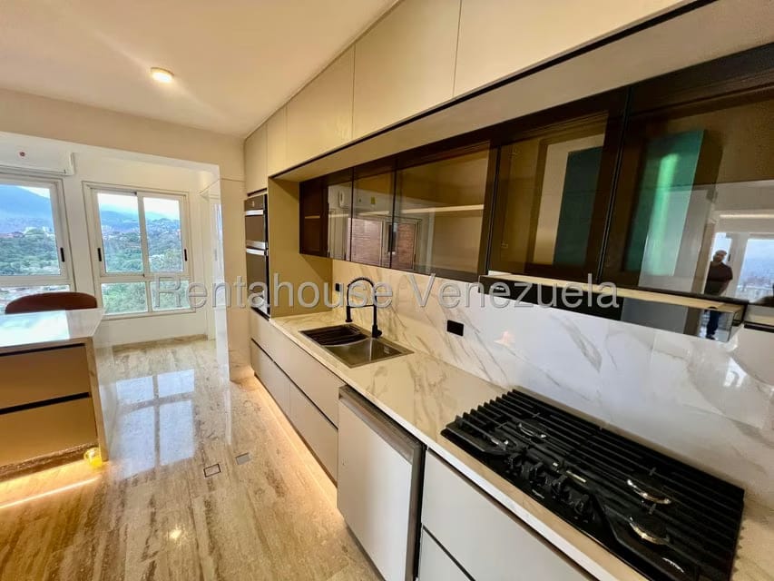 Apartamento (1 Nivel) en Venta en Lomas del Sol, Distrito Metropolitano - 5