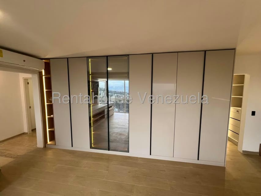 Apartamento (1 Nivel) en Venta en Lomas del Sol, Distrito Metropolitano - 9