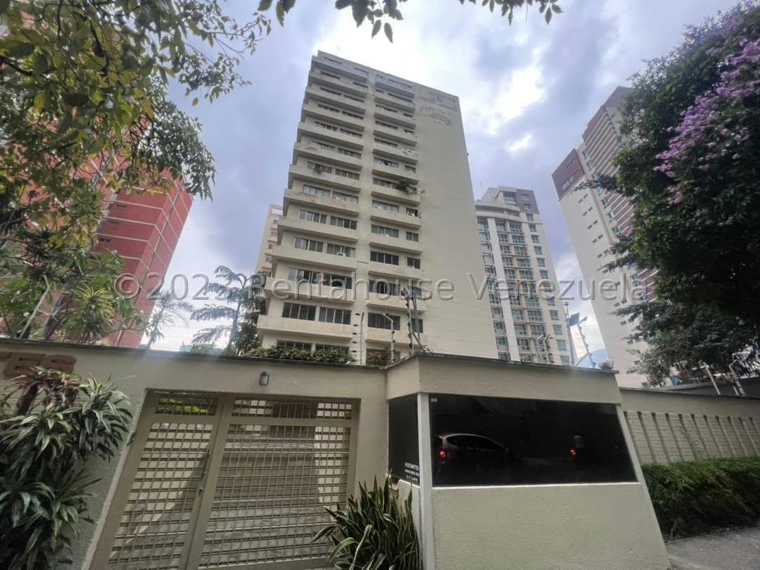 APARTAMENTO EN VENTA – ELENA MARIN NOBREGA