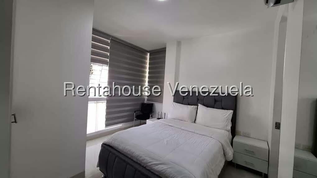 Apartamento (1 Nivel) en Alquiler en Santa Monica, Distrito Metropolitano - 17