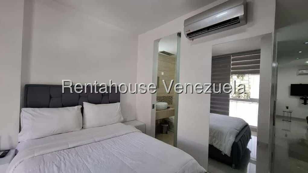Apartamento (1 Nivel) en Alquiler en Santa Monica, Distrito Metropolitano - 18