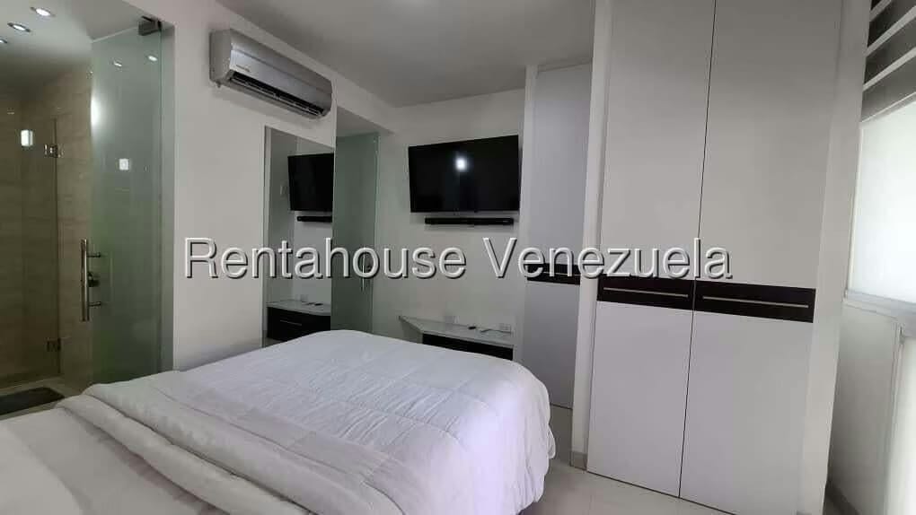 Apartamento (1 Nivel) en Alquiler en Santa Monica, Distrito Metropolitano - 19