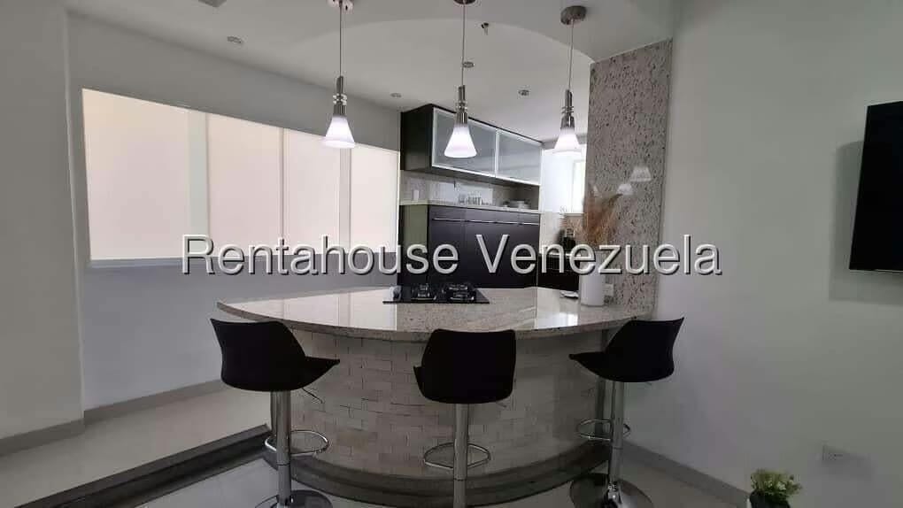 Apartamento (1 Nivel) en Alquiler en Santa Monica, Distrito Metropolitano - 4