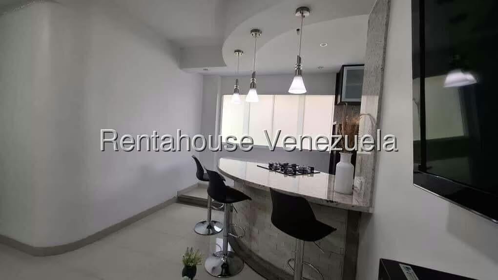 Apartamento (1 Nivel) en Alquiler en Santa Monica, Distrito Metropolitano - 5