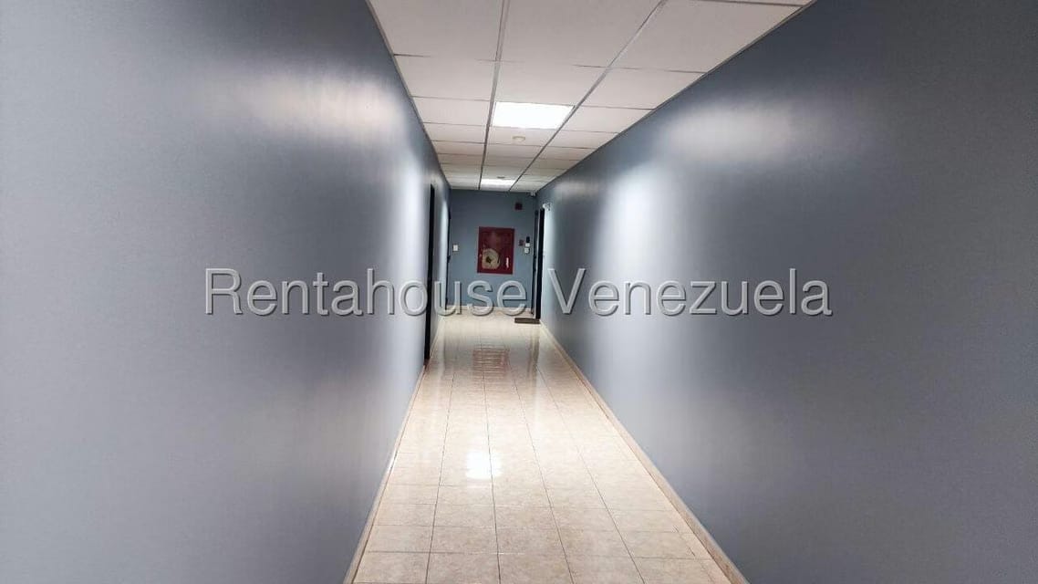 Comercial (Oficina) en Alquiler en Los Samanes, Distrito Metropolitano - 15