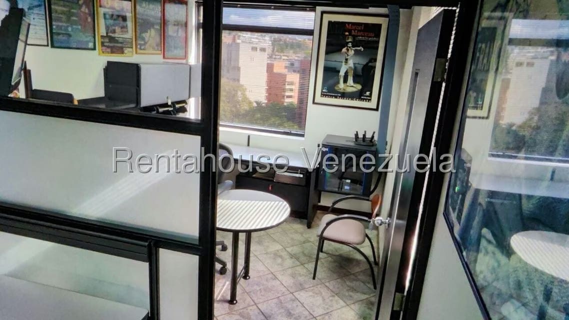 Comercial (Oficina) en Alquiler en Los Samanes, Distrito Metropolitano - 8