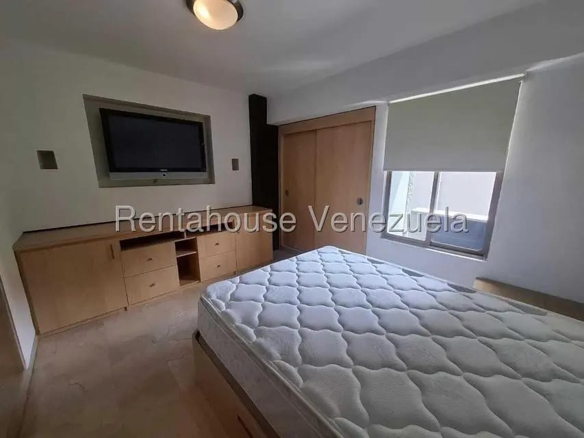 Apartamento (1 Nivel) en Alquiler en El Rosal, Distrito Metropolitano - 15