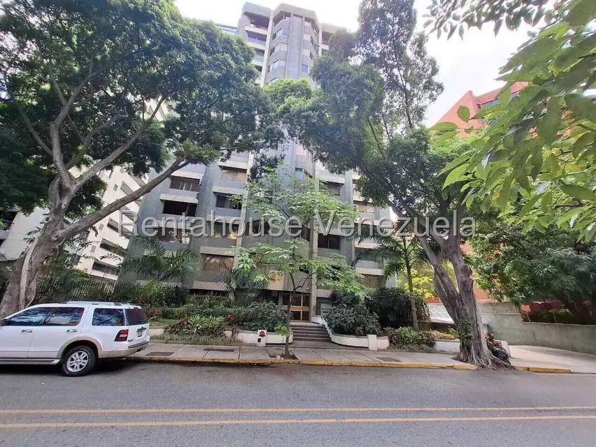 Apartamento (1 Nivel) en Alquiler en El Rosal, Distrito Metropolitano - 20