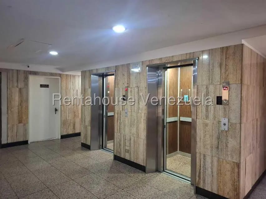 Apartamento (1 Nivel) en Alquiler en El Rosal, Distrito Metropolitano - 3
