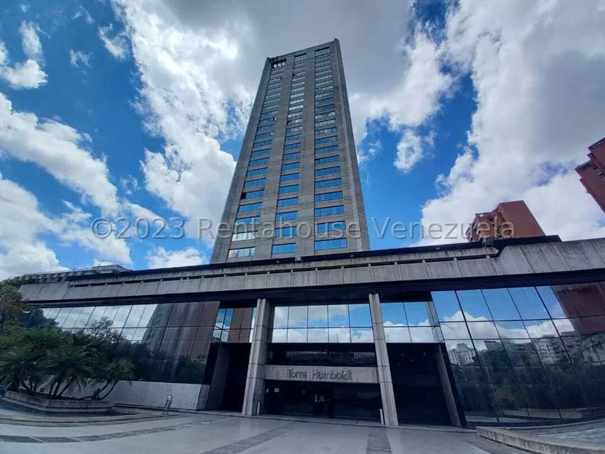 Comercial (Oficina) en Venta en Prados del Este, Distrito Metropolitano - 2