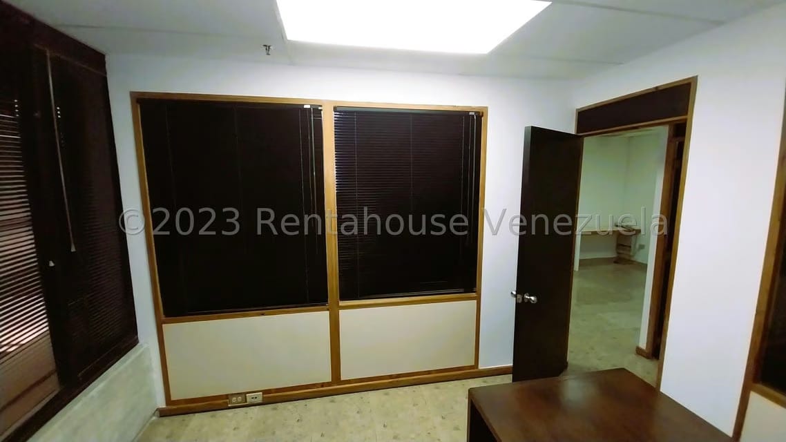 Comercial (Oficina) en Venta en Prados del Este, Distrito Metropolitano - 12