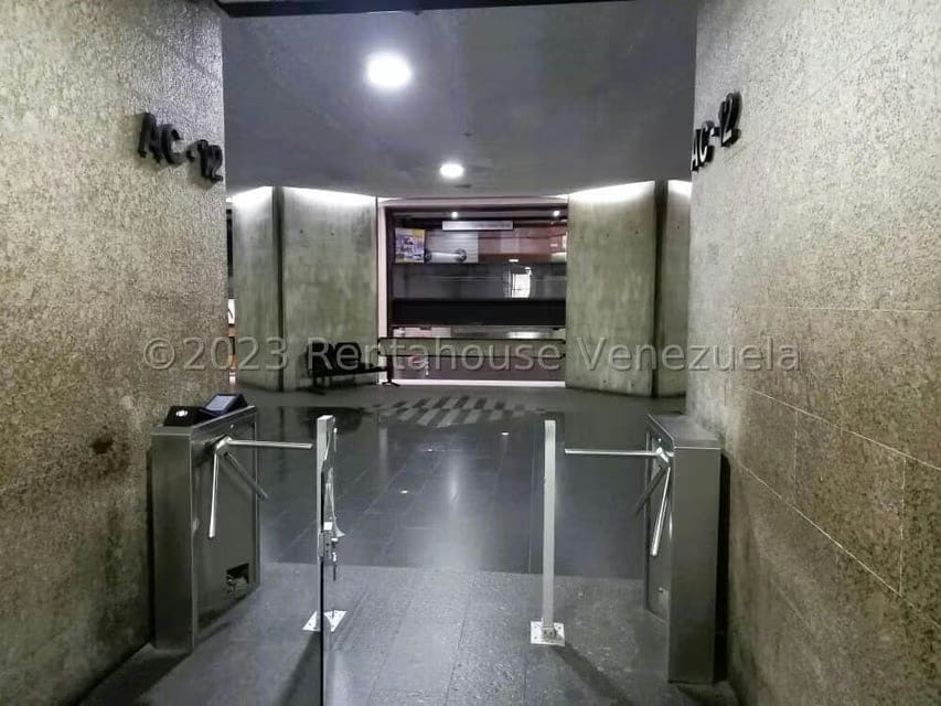 Comercial (Oficina) en Venta en Prados del Este, Distrito Metropolitano - 22