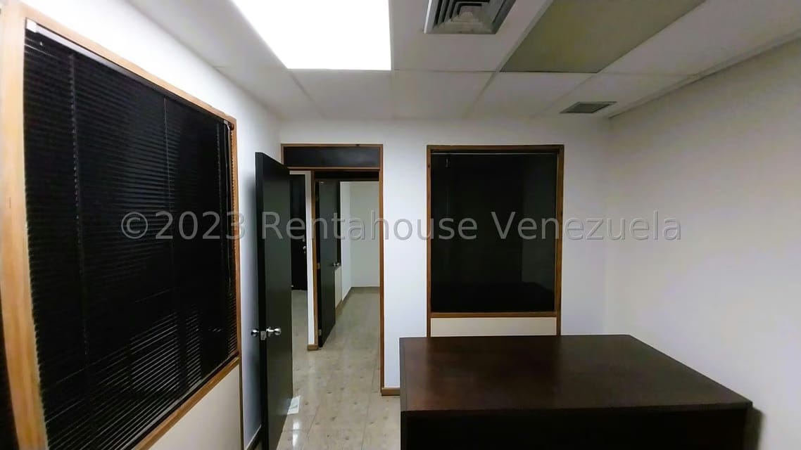 Comercial (Oficina) en Venta en Prados del Este, Distrito Metropolitano - 5