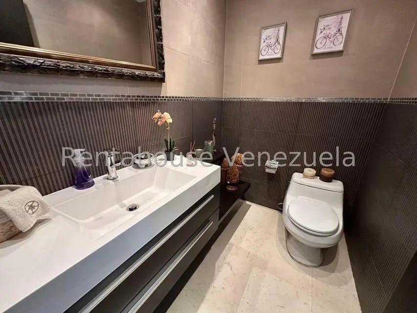 Apartamento (Duplex) en Venta en Lomas del Sol, Distrito Metropolitano - 17