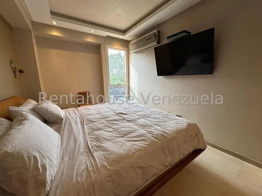 Apartamento (Duplex) en Venta en Lomas del Sol, Distrito Metropolitano - 36