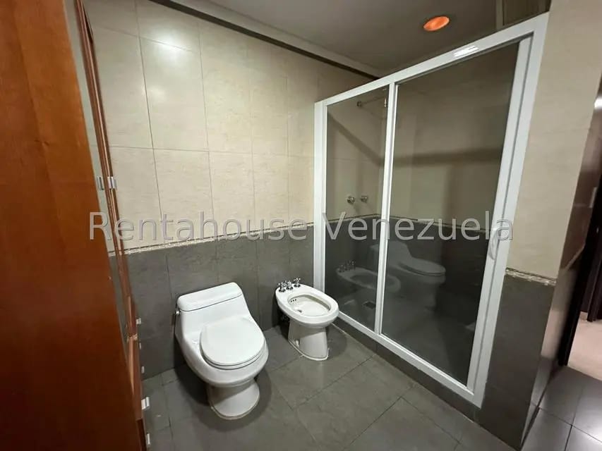 Apartamento (Duplex) en Venta en Lomas del Sol, Distrito Metropolitano - 39